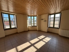 Immeuble à vendre SAINT LAURENT SUR SEVRE (85)
