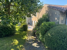 Maison à vendre 10 pièces MORTAGNE SUR SEVRE (85)