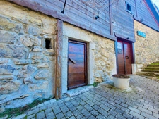 Dpt Haute Savoie (74), for sale THOLLON-LES-MEMISES HOUSE-GÎTE P10- LAND 1000m2   