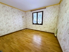Maison 6 pièces, 5 chambres-Grand séjour-Vue panoramique-Sous-sol complet avec grand garage-Jardin aménagé