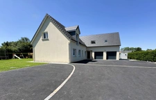 Maison à vendre - 6 Chambres - Grand séjour - Double garage - LA VESPIERE (14290)