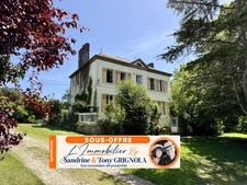 MAISON DE MAÎTRE – 5 CHAMBRES –DEPENDANCE AVEC GARAGE – VUE DÉGAGÉE SUR LA VALLÉE – ENTRE FERVAQUES ET LISIEUX