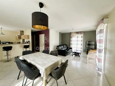 Maison à vendre 5 pièces - 3 chambres - jardin avec piscine hors sol