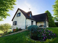 Maison 6 pièces, 5 chambres-Grand séjour-Vue panoramique-Sous-sol complet avec grand garage-Jardin aménagé