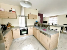 Maison à vendre 5 pièces - 3 chambres - jardin avec piscine hors sol