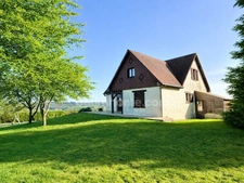 Maison 6 pièces, 5 chambres-Grand séjour-Vue panoramique-Sous-sol complet avec grand garage-Jardin aménagé