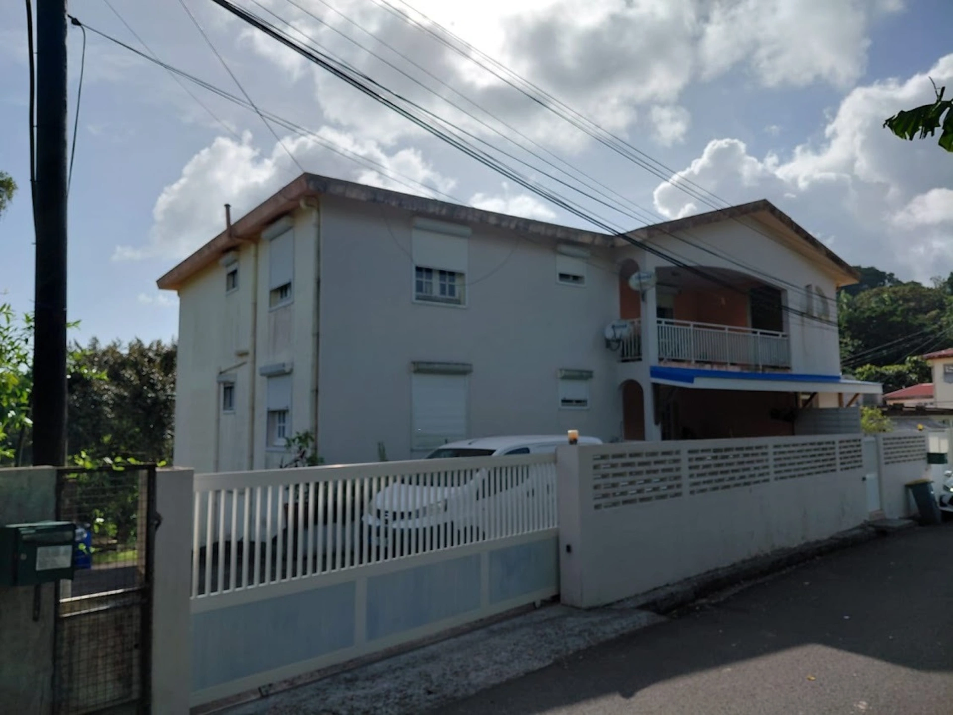 Immeuble 4 pièces 141 m² · à Fort de France · 141 m² · 569 000 €