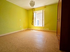 Maison de 83 m² à rénover avec terrain et garage à moins d'une heure de la frontière luxembourgeoise.