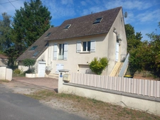 Maison sur sous sol,135m2 habitables en parfait état.Vierzon(18100).
