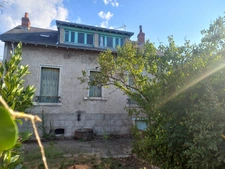 Maison de charme de 140m2 à rénover, 4 chambres,Vierzon Village