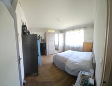 Quartier prisé de Vierzon,vaste maison sur beau terrain de plus de 3000m2