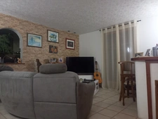 Vierzon au calme,maison individuelle de près de 130m2 sans travaux.