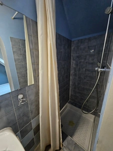 Maison sur sous sol,135m2 habitables en parfait état.Vierzon(18100).