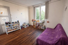 Vierzon au calme,maison sur sous-sol en bon état de 125m2