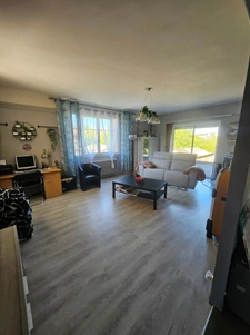 Quartier prisé de Vierzon,vaste maison sur beau terrain de plus de 3000m2