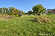 BEAU TERRAIN VIABILISÉ DE 839 M² – LIBRE CONSTRUCTEUR