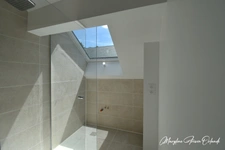 COMME UNE MAISON – 140 m² rénovés, jardin privatif, garage double