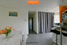 Profitez de la baisse de prix pour acquérir ce superbe pavillon de plain-pied moderne de 100 m², avec 3 chambres et un grand terrain.