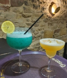 Bar-restaurant à VAL-D'OINGT (69)