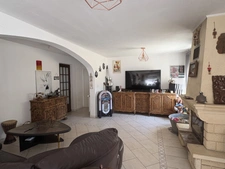 Maison familiale 5 pièces à vendre avec grands garages, jardin et combles aménageables - Cons-la-grandville 54870