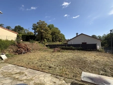 Maison familiale 5 pièces à vendre avec grands garages, jardin et combles aménageables - Cons-la-grandville 54870