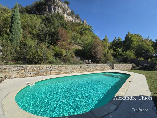 Maison à vendre 12 pièces SAINT SORLIN EN BUGEY (01)
