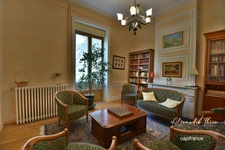Maison à vendre 12 pièces  (01)