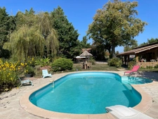 Propriete à vendre 11 pièces DOMPIERRE SUR VEYLE (01)