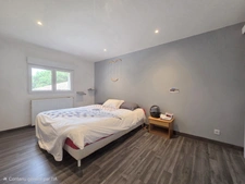 Propriete à vendre 11 pièces DOMPIERRE SUR VEYLE (01)