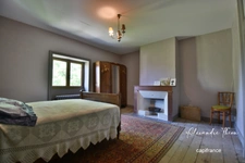 Maison à vendre 12 pièces  (01)