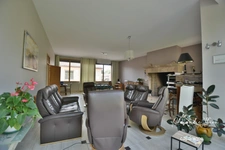 Maison à vendre 12 pièces  (01)