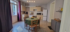 Maison 3 pièces avec jardin + garages + potentiel appartement à rénover
