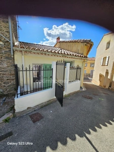  PIERREFEU DU VAR Maison de Village 4 pièces