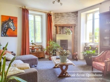 « INDIA » Maison T9 –  6 chambres – 205 m² + 180m² dépendances - sur terrain 3320 m² à SALIES-DU-SALAT