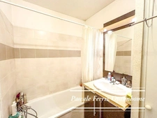 Opportunité d'investissement à Martres-Tolosane 31220 Appartement T3 – 2 chambres – 52m² vendu loué avec terrasse, piscine et parking 