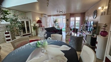 Maison atypique de plain-pied environ 120m² habitable
