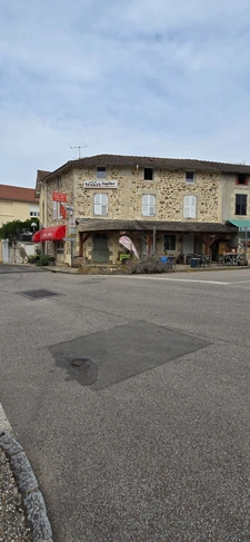 Local/bureau à vendre SAINT PRIEST TAURION (87)