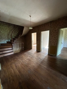 Maison à vendre 8 pièces SAINT LEGER LA MONTAGNE (87)