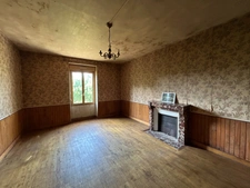 Maison à vendre 8 pièces SAINT LEGER LA MONTAGNE (87)