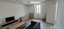 Maison de ville composée de deux appartements, 110 m2, proximité place Victor Hugo, jardin clos, cour avec stationnement