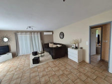 Pavillon Plain-Pied, 100 m2, 3 chambres. Prestation qualitative, terrain paysagé.