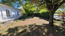 Pavillon Plain-Pied sur terrain clos et arboré, 3 chambres, proche bus et commerces