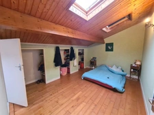 Maison de 80m2, grande pièce de vie, petit jardin, 2 chambres