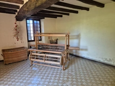 Corps de Ferme de 340 m2, avec plusieurs maisons indépendantes et 200 m2 de dépendances.