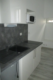 Belle prestation, immeuble de 200 m2, 8 logements, cœur de ville, bonne rentabilité