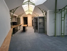 Loft, local commercial ou bureau, cœur de ville, rez de chaussée