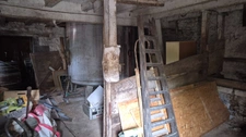 Corps de Ferme à rénover de 500 m2, proche commerces, beaucoup de dépendances