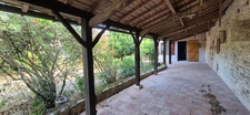 Corps de Ferme de 340 m2, avec plusieurs maisons indépendantes et 200 m2 de dépendances.