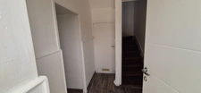 Maison de ville composée de deux appartements, 110 m2, proximité place Victor Hugo, jardin clos, cour avec stationnement
