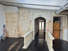 Local Commercial, 220 m2, face hôtel deVille